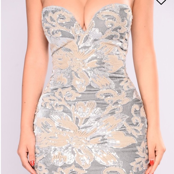 Strapless sequence dress - Picture 2 of 7